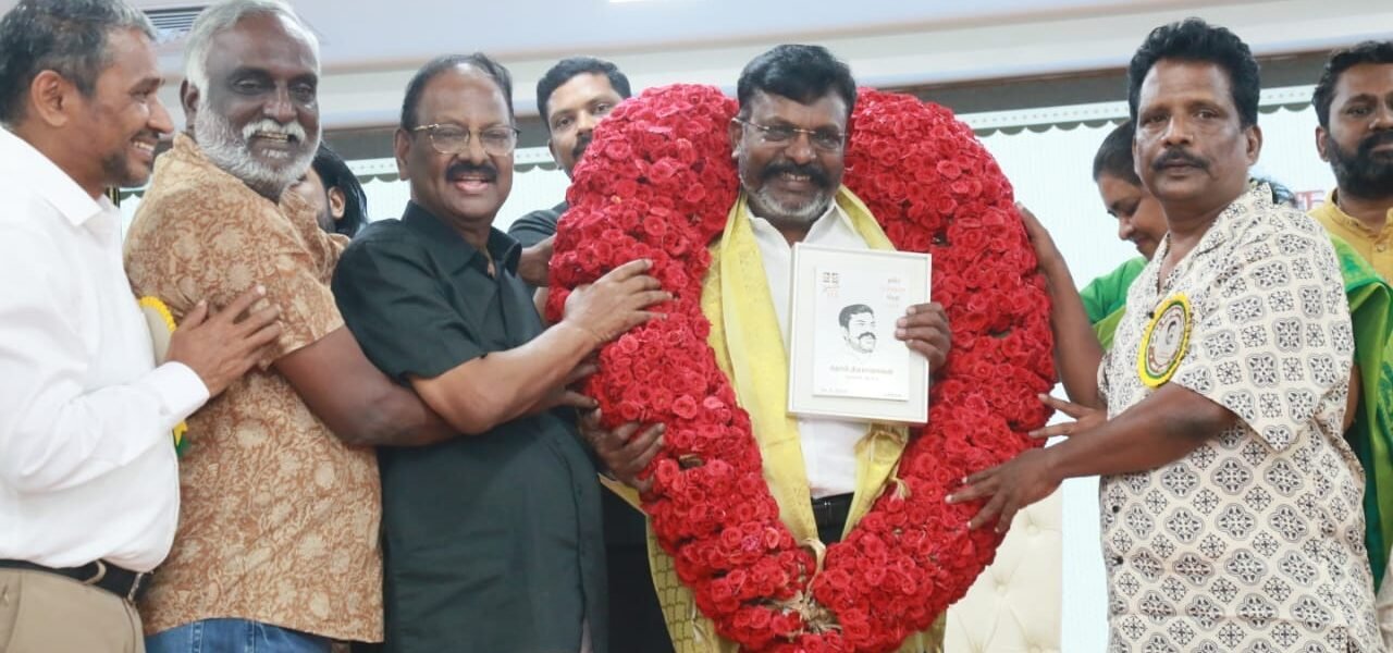 களம் புதிது தமிழ்ப் பேராளுமை விருது விழாவும், நவம்பர் மாதமும்