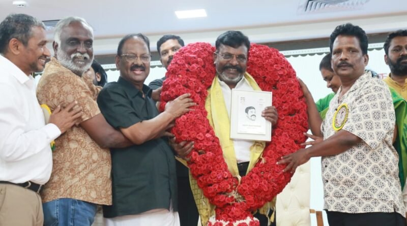 களம் புதிது தமிழ்ப் பேராளுமை விருது விழாவும், நவம்பர் மாதமும்